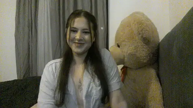 laylabliss online show from 10.15.25