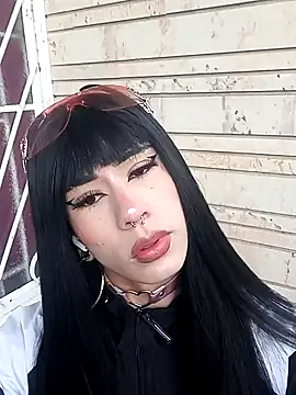 Foxxy Doll online show from 09.17.25