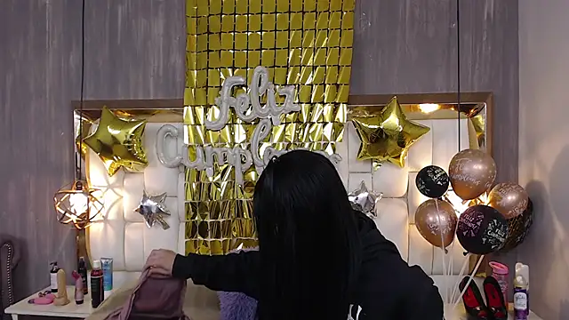 Foxxy Doll online show from 10.09.25