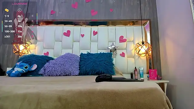 Foxxy Doll online show from 03.03.26