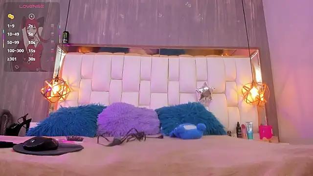 Foxxy Doll online show from 03.24.26