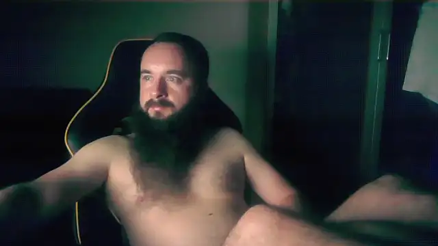 Snapshot of LondonMan1988 chatting on 11.18.25 LondonMan1988 online show from 11.18.25