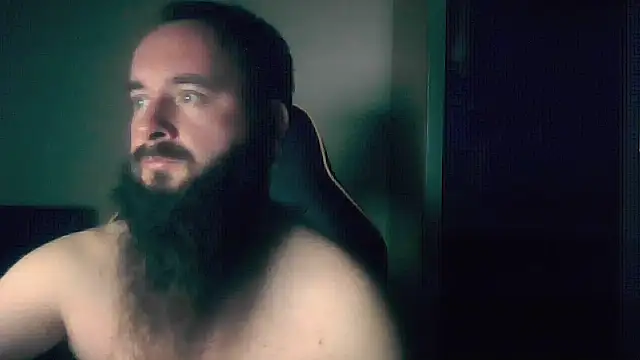 Snapshot of LondonMan1988 chatting on 11.21.25 LondonMan1988 online show from 11.21.25