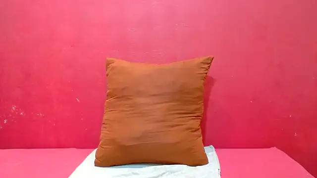 GlowGoddessxx online show from 10.27.25