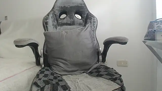 mia duvall online show from 12.06.24