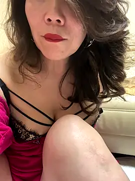 Snapshot of anna_yngs chatting on 11.01.25 anna yngs online show from 11.01.25