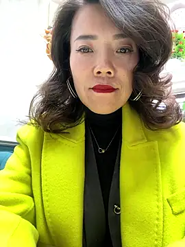 Snapshot of anna_yngs chatting on 11.10.25 anna yngs online show from 11.10.25