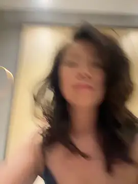 Snapshot of anna_yngs chatting on 12.01.25 anna yngs online show from 12.01.25