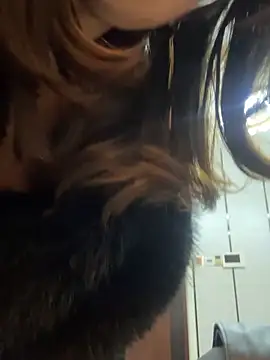 Snapshot of anna_yngs chatting on 12.04.25 anna yngs online show from 12.04.25