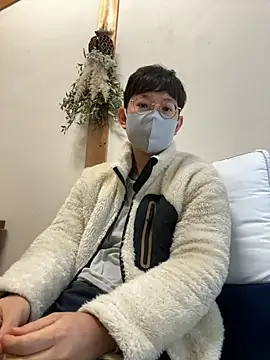 Snapshot of tom19899q chatting on 11.21.25 tom19899q online show from 11.21.25