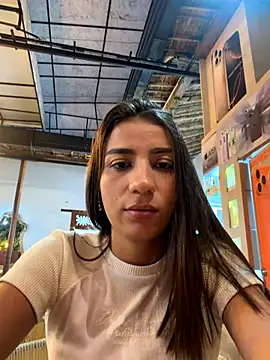 -juicy  online show from 11.12.25