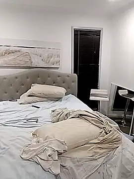 iamthepublickmasterbater online show from 10.14.25