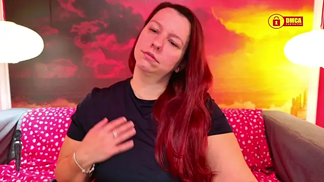 Snapshot of boobyianax chatting on 10.28.25 boobyianax online show from 10.28.25