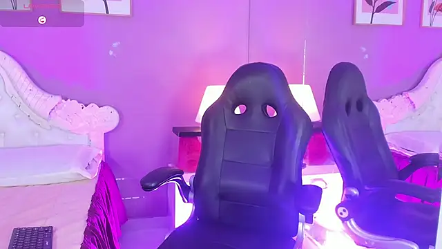 Bela Jones online show from 10.25.25