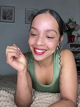 Yasmin777  online show from 04.19.26