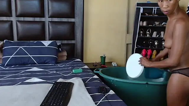 SweetSlender01 online show from 11.27.25