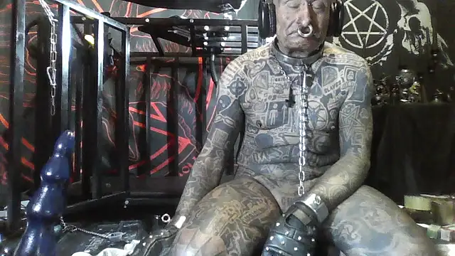 object857 online show from 04.12.26