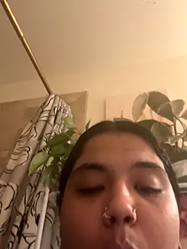 1n0nlythroat online show from 12.18.25