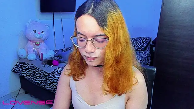 lillykittyy online show from 10.20.25