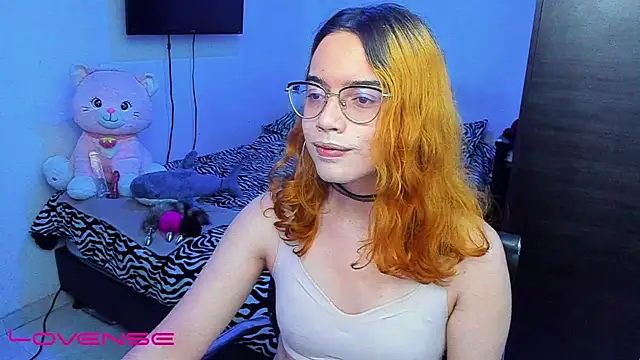 lillykittyy online show from 10.24.25