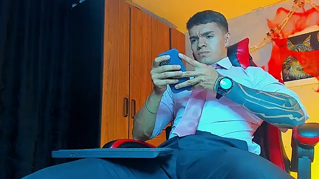 ALPHA DOMINUS  online show from 10.17.25