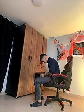 ALPHA DOMINUS  online show from 10.23.25