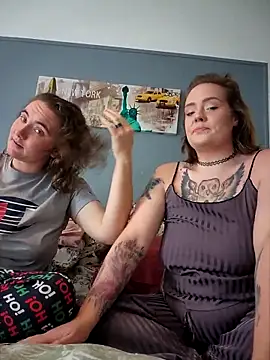 AndHerXO online show from 12.15.25