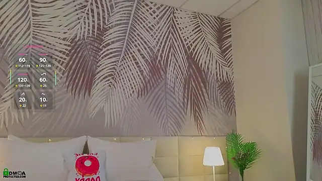 LolaPrise online show from 11.10.25