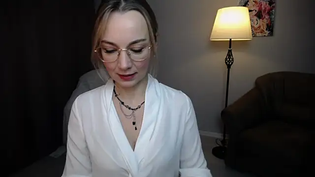 Ava Elior online show from 10.20.25