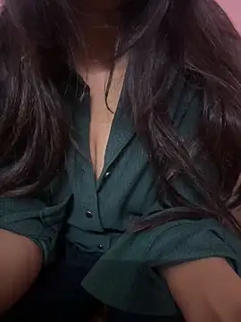 Snapshot of shubhimalik chatting on 12.17.25 shubhimalik online show from 12.17.25