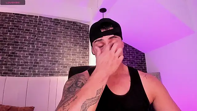 Snapshot of connorsmiith chatting on 02.10.26 connorsmiith online show from 02.10.26