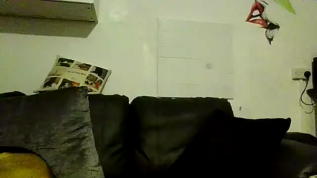 RubyyRosee online show from 12.03.25