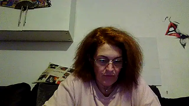 RubyyRosee online show from 12.05.25