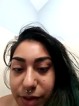 Lovelyrainn online show from 09.20.25