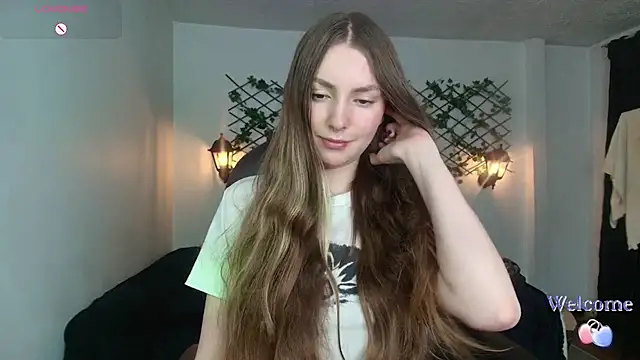 velvet  moon online show from 04.02.26