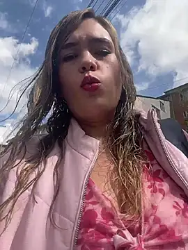 Snapshot of miss_berlyn chatting on 06.18.26 miss berlyn online show from 06.18.26