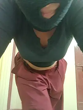 Snapshot of maya_telugu_22 chatting on 11.26.25 maya telugu 22 online show from 11.26.25