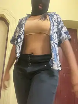 Snapshot of maya_telugu_22 chatting on 12.17.25 maya telugu 22 online show from 12.17.25