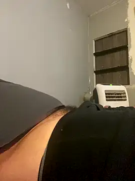 Snapshot of mexcok04 chatting on 10.13.25 mexcok04 online show from 10.13.25