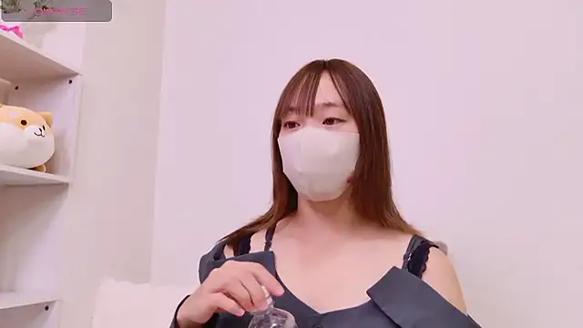 mitsuri chan love online show from 11.04.25