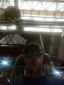 Snapshot of safadinhoo007 chatting on 10.26.25 safadinhoo007 online show from 10.26.25