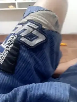 Snapshot of safadinhoo007 chatting on 11.17.25 safadinhoo007 online show from 11.17.25