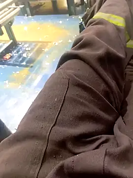 Snapshot of safadinhoo007 chatting on 11.29.25 safadinhoo007 online show from 11.29.25