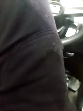 Snapshot of safadinhoo007 chatting on 12.15.25 safadinhoo007 online show from 12.15.25