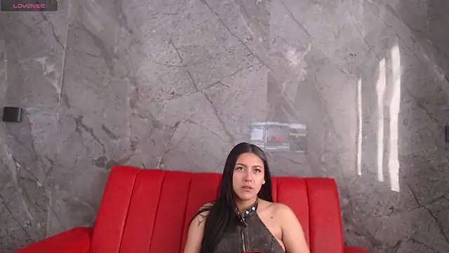 Megara 25 online show from 11.01.25