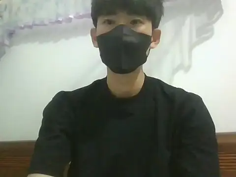 Minh online show from 11.05.25