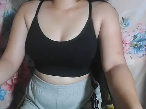 Katie Winslet online show from 10.02.25