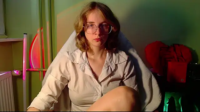 Snapshot of juicyPenny chatting on 07.13.26 juicyPenny online show from 07.13.26
