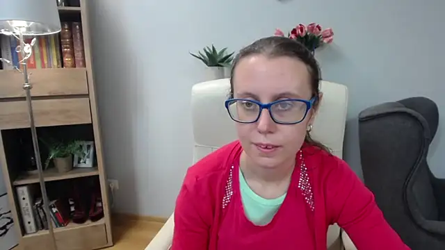 Snapshot of sweetxLizzy chatting on 06.15.26 sweetxLizzy online show from 06.15.26