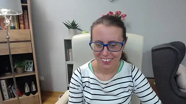 Snapshot of sweetxLizzy chatting on 07.15.26 sweetxLizzy online show from 07.15.26